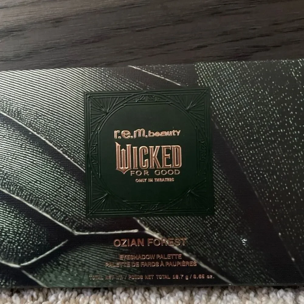 r.e.m. beauty x Wicked: For Good Ozian Forest Eyeshadow Palette BNIB